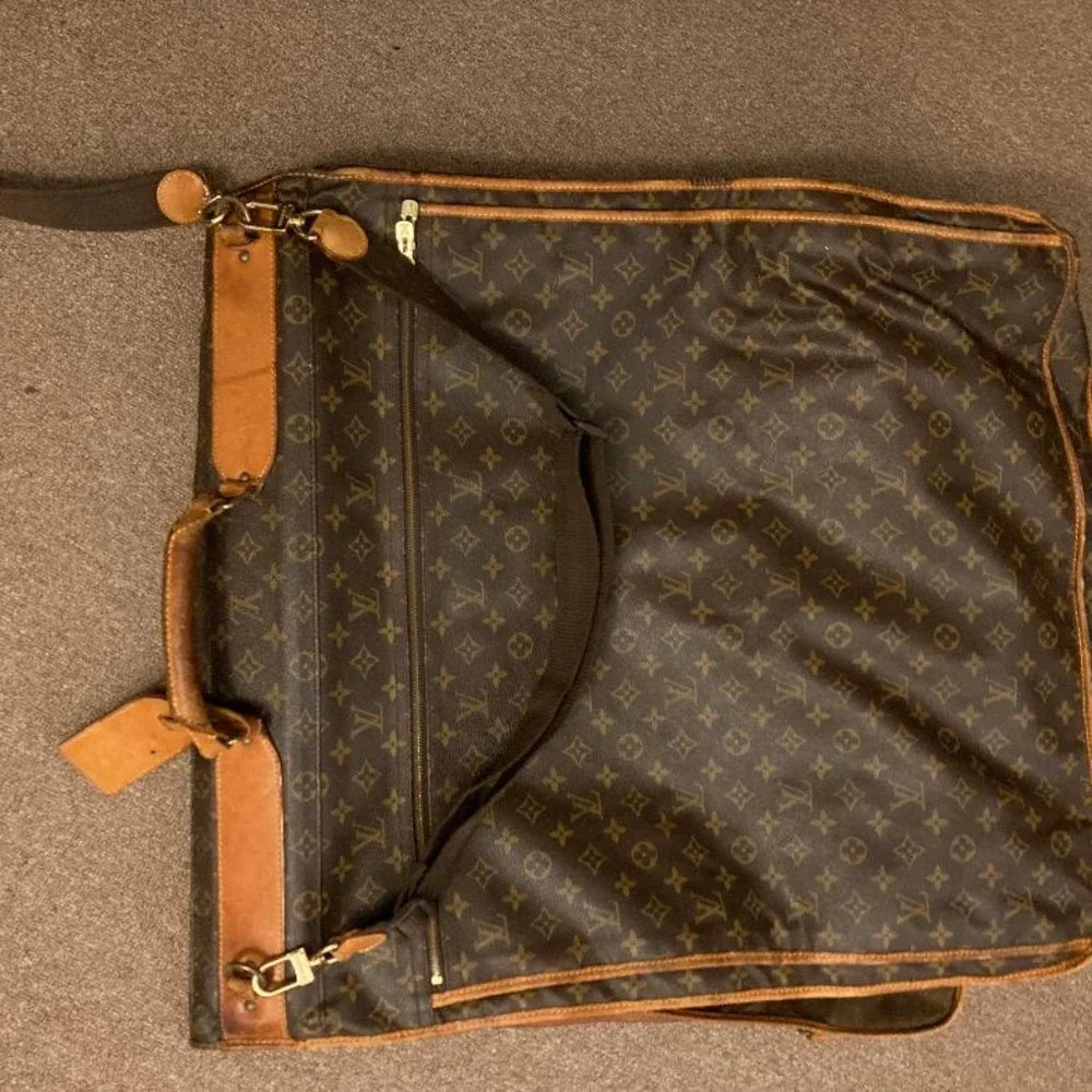 COPY - Louis Vuitton  Luggage